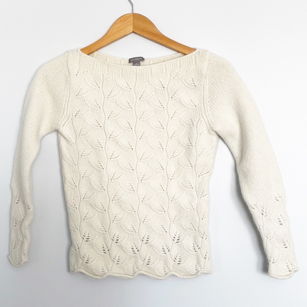 Beautiful Ann Taylor White Sweater